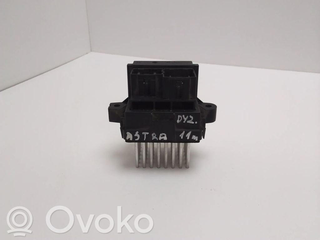 Opel Astra J Rezystor / Opornik dmuchawy nawiewu 