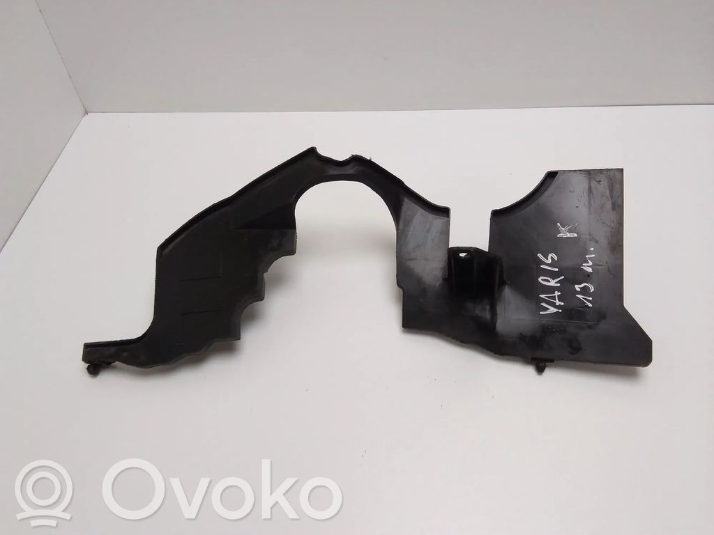 Toyota Yaris Inne części komory silnika 