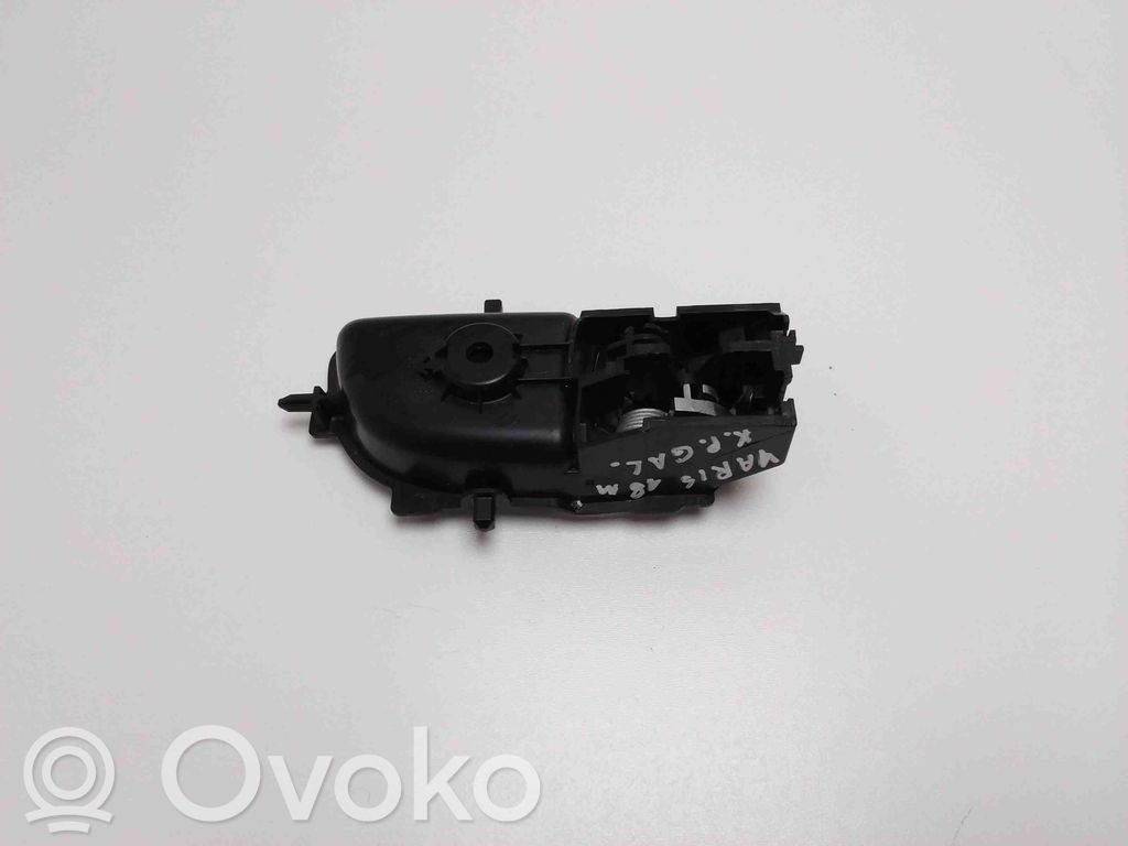 Toyota Yaris Manecilla interna puerta trasera 