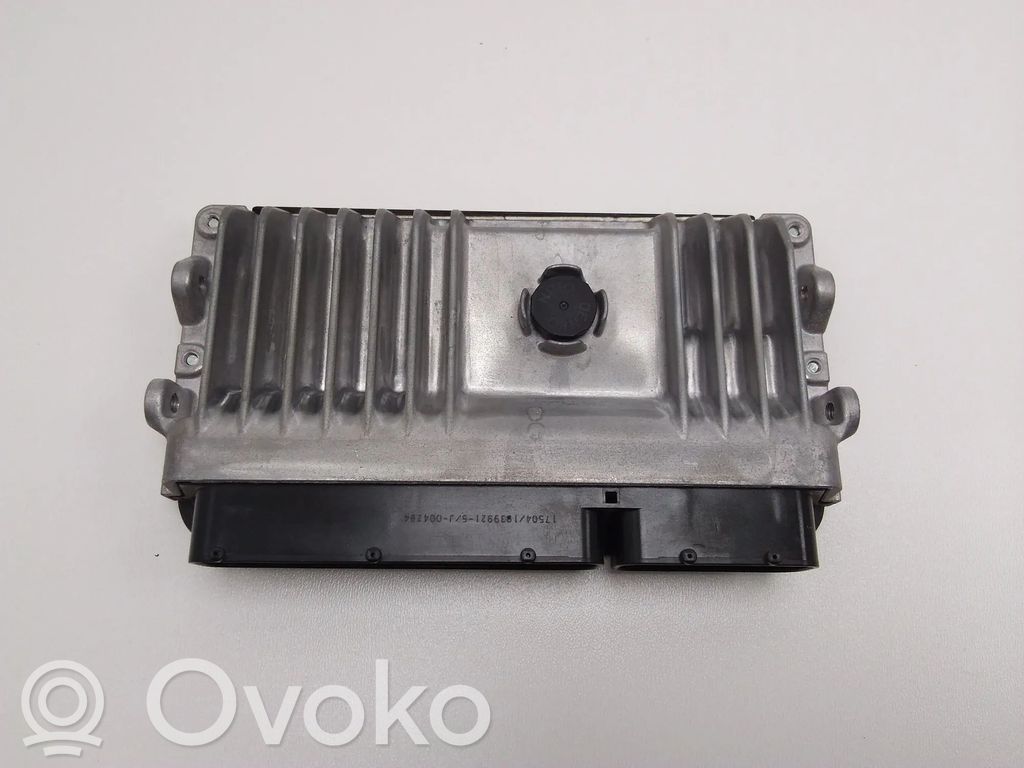Toyota Yaris Engine control unit/module 
