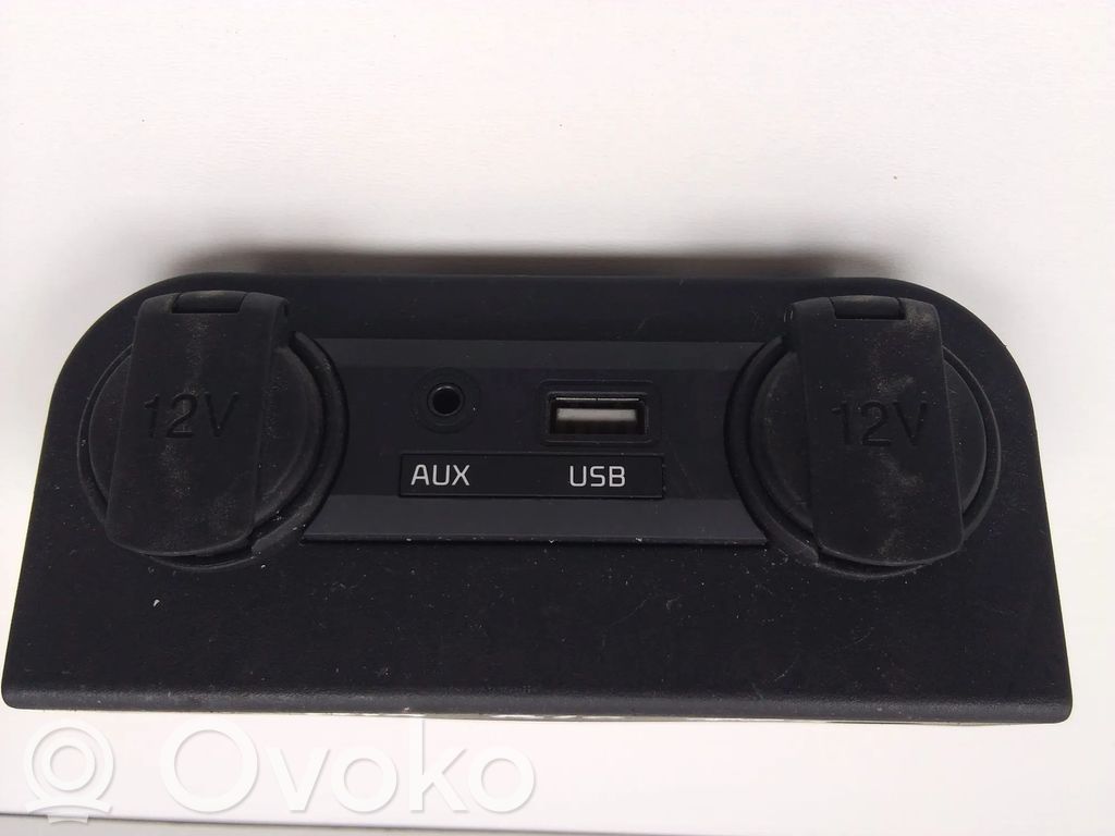 KIA Rio AUX-Anschluss 