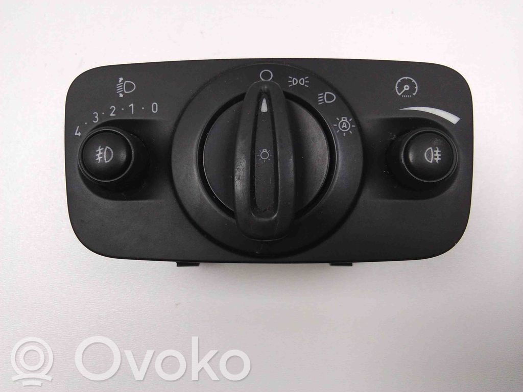 Ford C-MAX II Light switch 