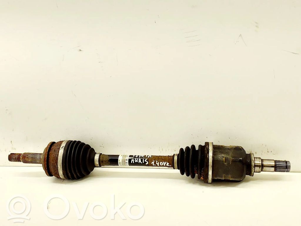 Toyota Auris E180 Priekšējā pusass 