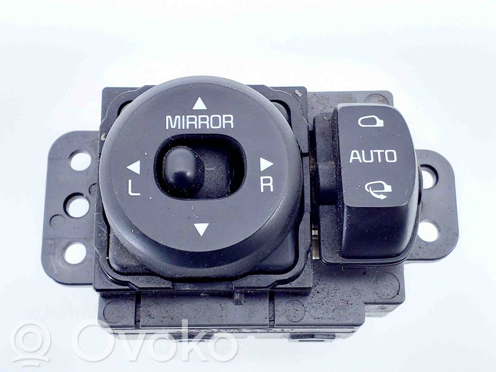 KIA Ceed Wing mirror switch 
