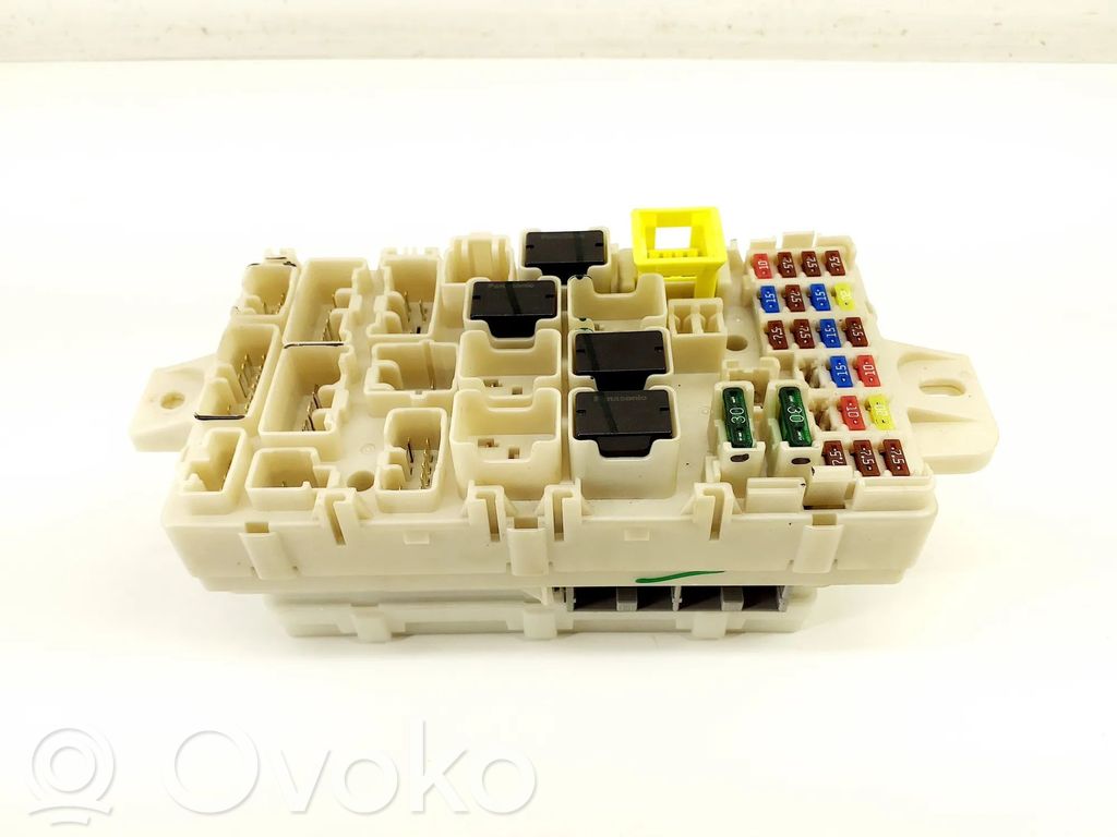 Mitsubishi Space Star Fuse module 