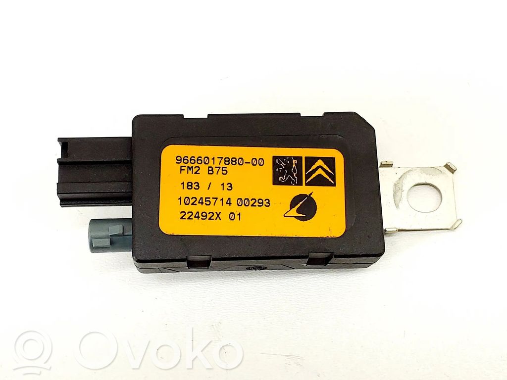 Citroen DS4 Antenas pastiprinātājs 