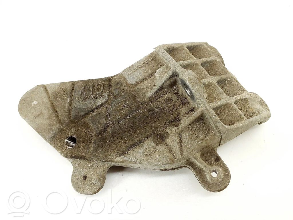 Renault Zoe Gearbox mounting bracket 