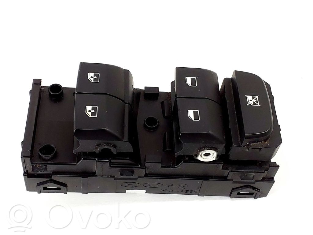 KIA Ceed Interruptor del elevalunas eléctrico 