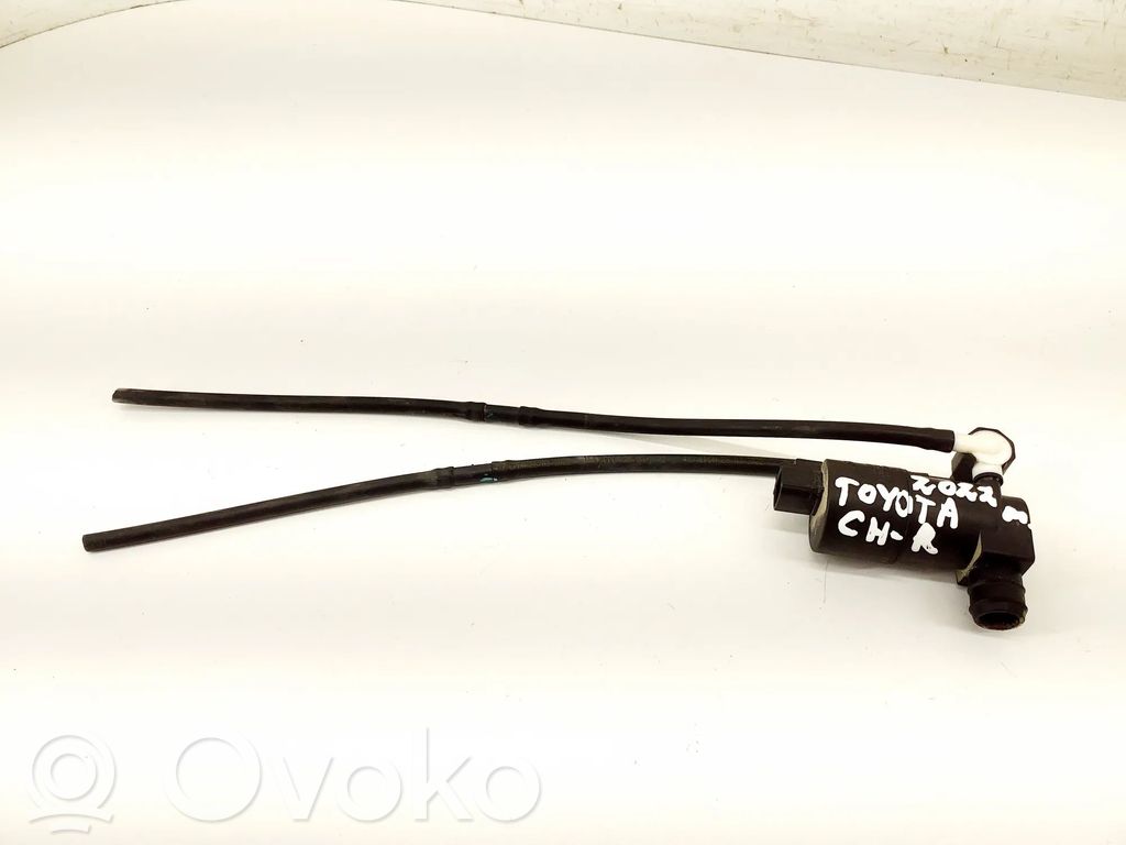 Toyota C-HR I Windscreen/windshield washer pump 