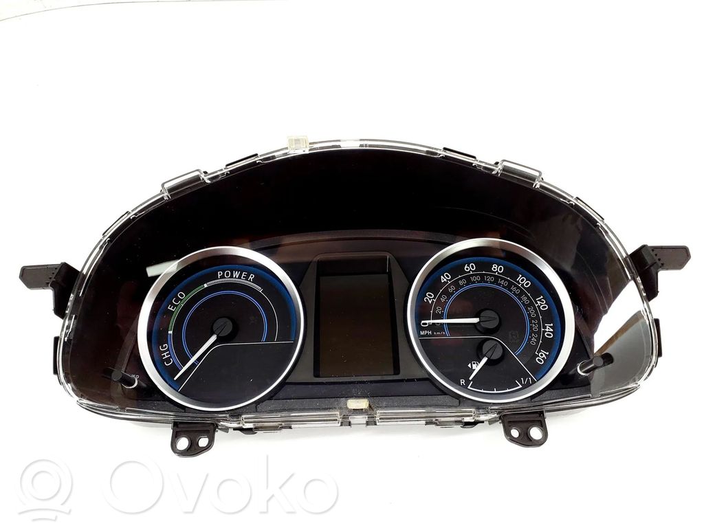 Toyota Auris E180 Licznik / Prędkościomierz 