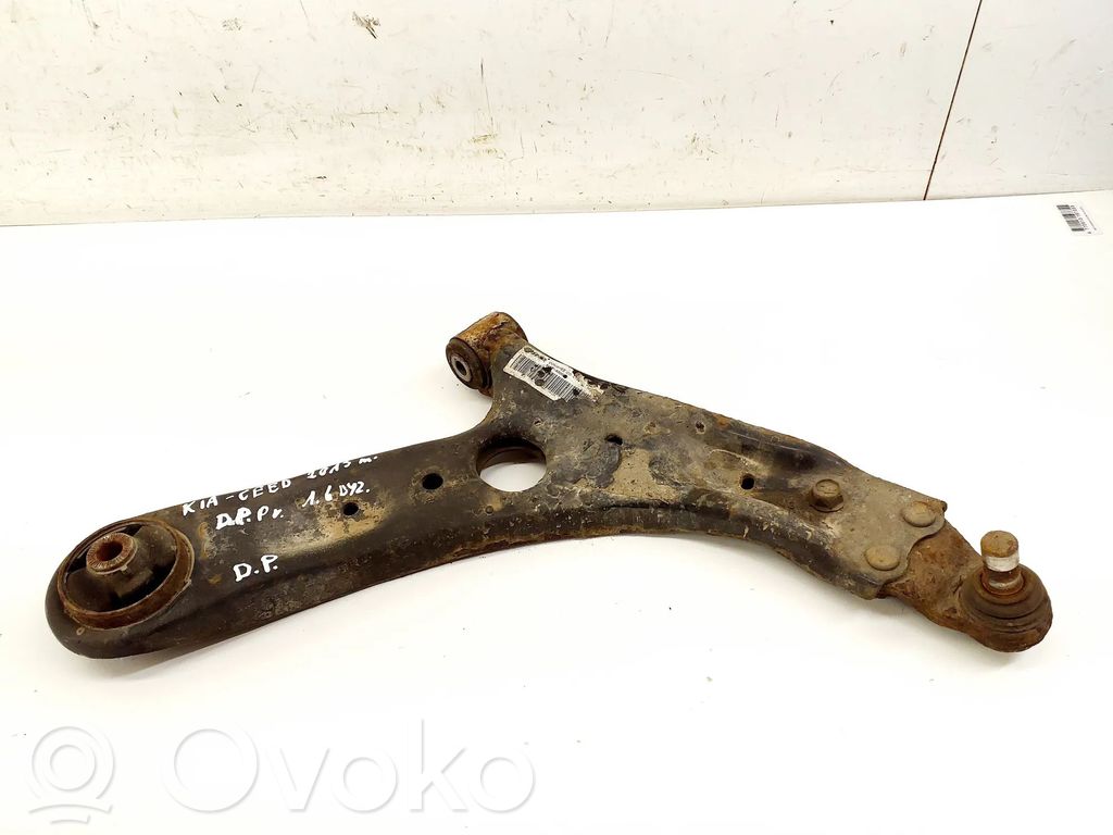 Querlenker Achsschenkel vorne   54501A6200