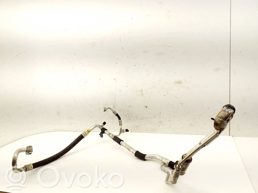 KIA Ceed Ilmastointilaitteen putki (A/C) 