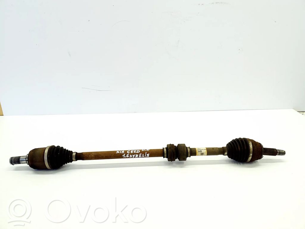 KIA Ceed Etuvetoakseli 