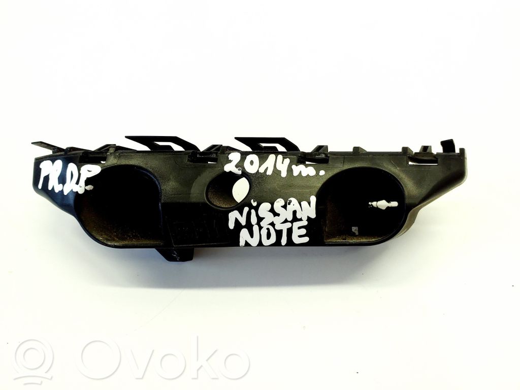 Nissan Note (E12) Priekšpusē bampera turētājs 