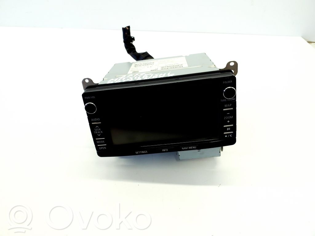 Mitsubishi Outlander Radio/CD/DVD/GPS head unit 