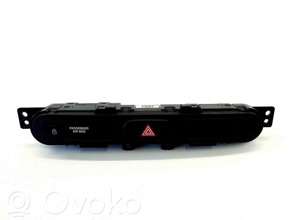 KIA Carens III Hazard light switch 