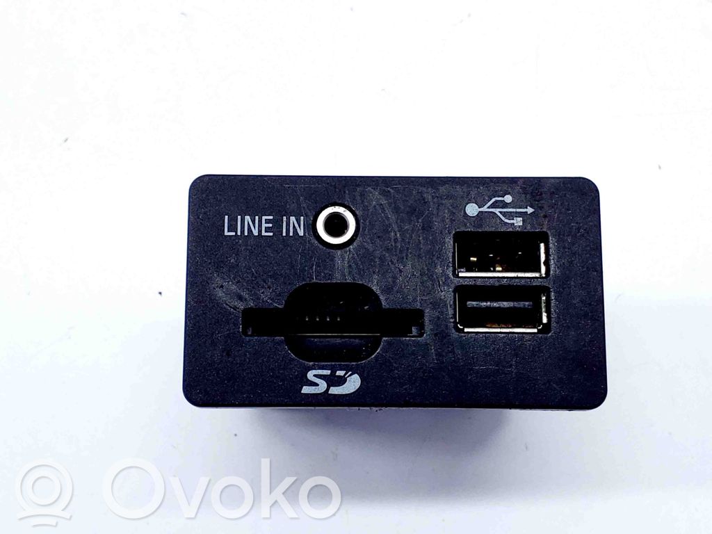Ford Galaxy AUX in-socket connector 