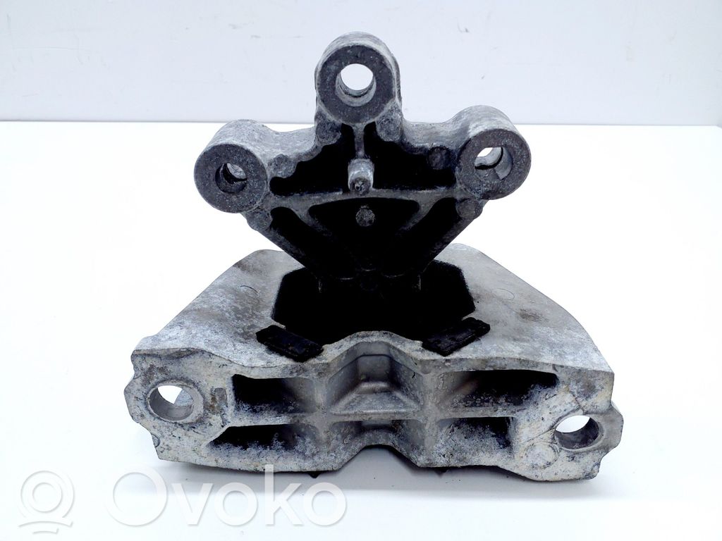 Renault Zoe Engine mount bracket 
