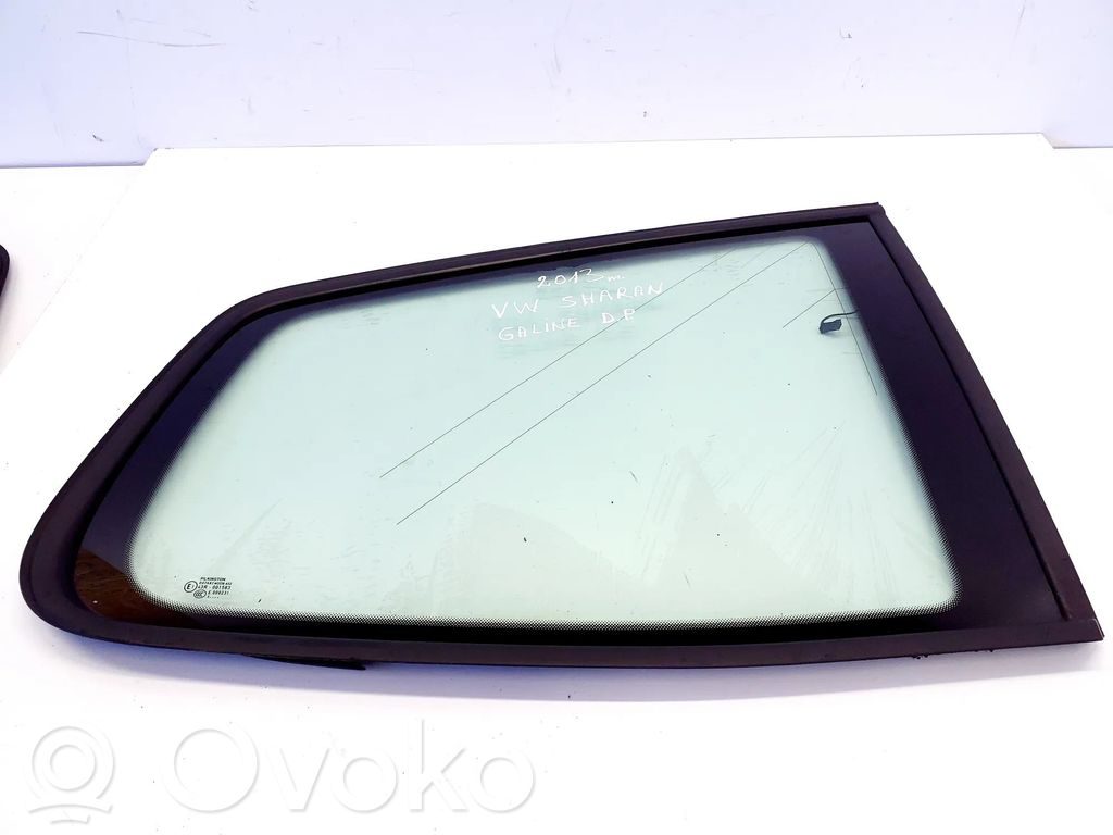 Volkswagen Sharan Rear side window 