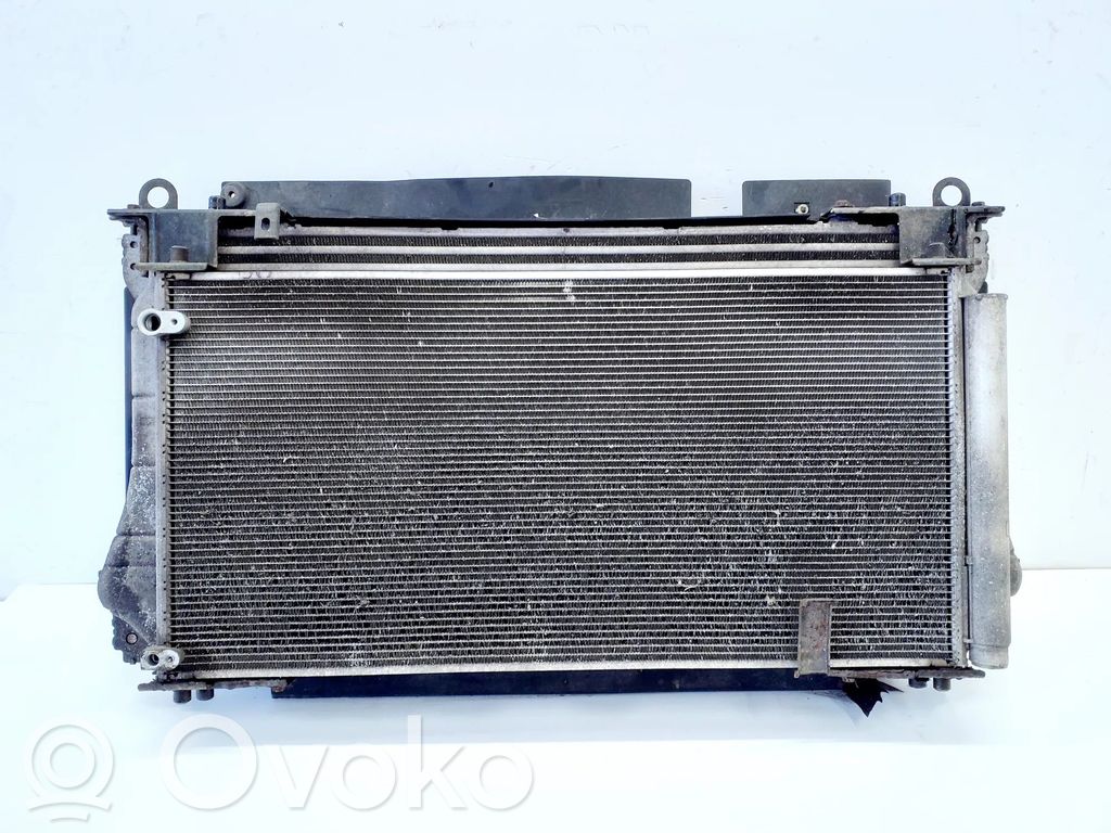 Toyota Verso-S Chłodnica / Komplet 