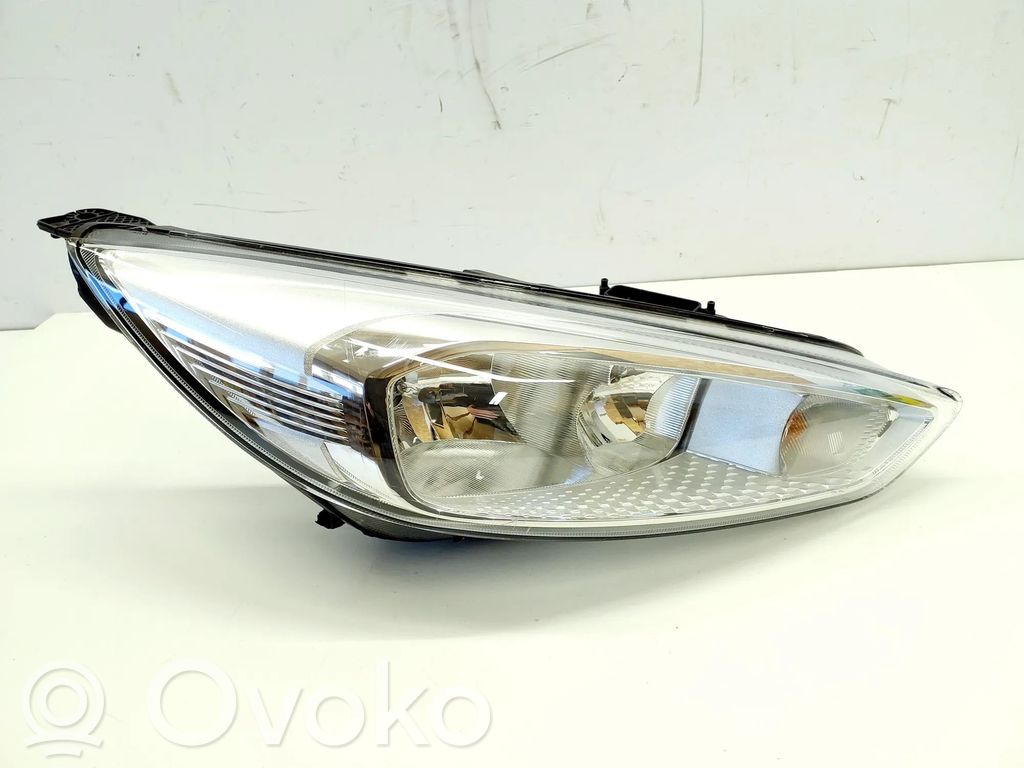Ford Focus Headlight/headlamp 