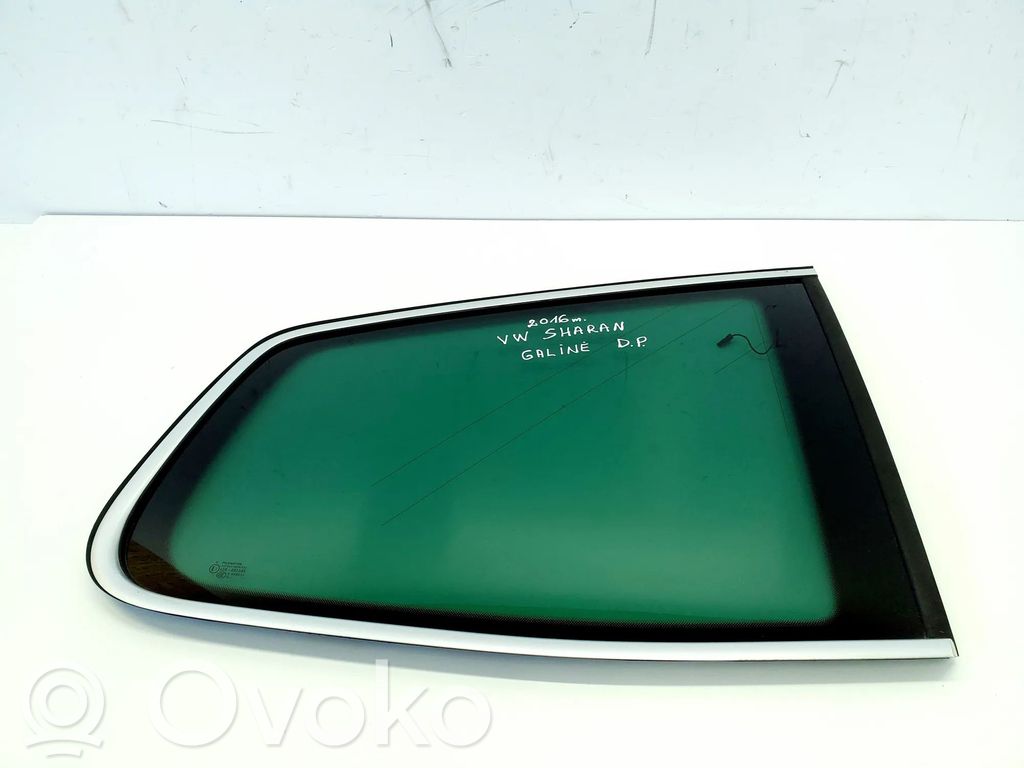 Volkswagen Sharan Rear side window 