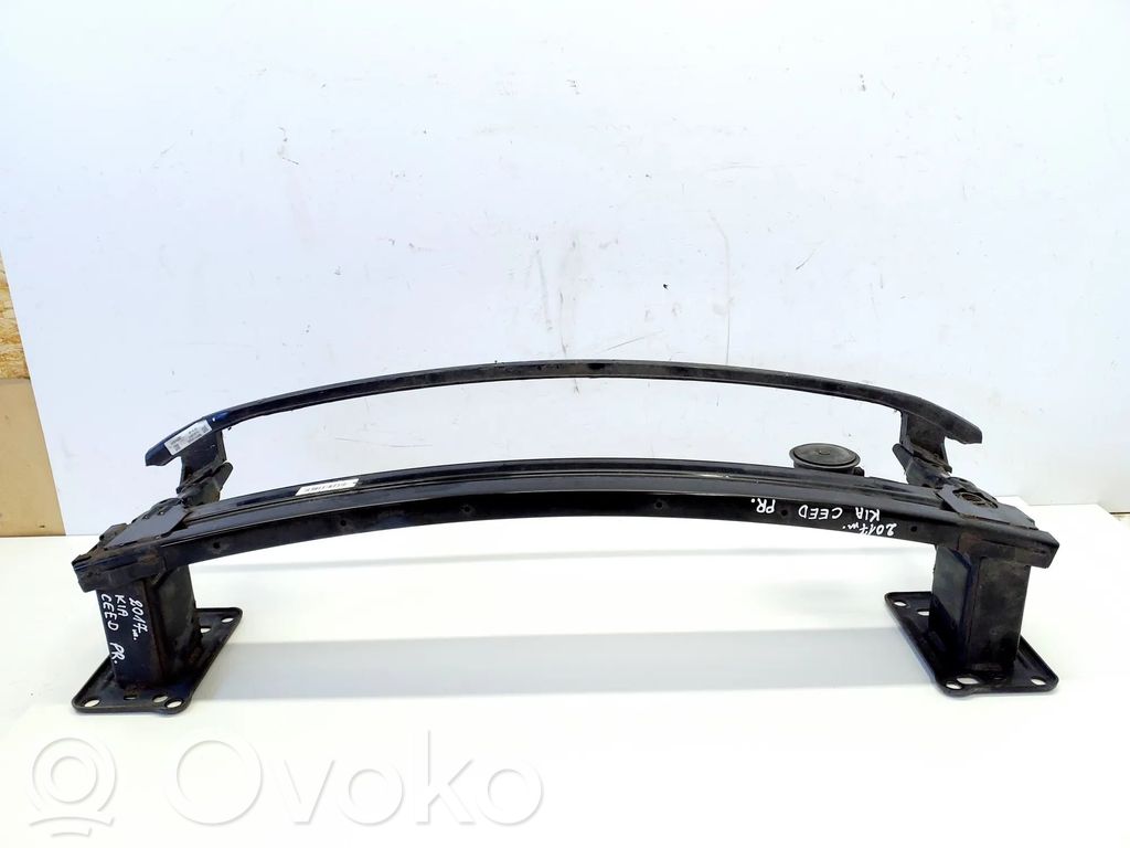 KIA Ceed Priekšpusē bampera sija / balka 
