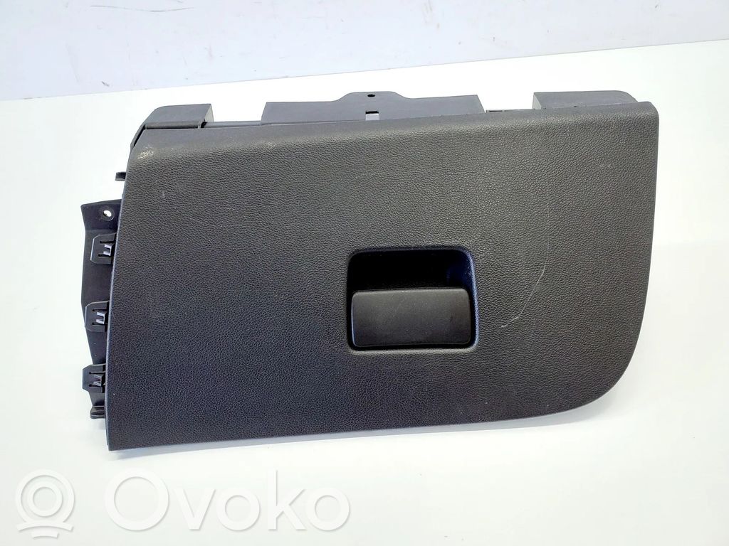 Opel Astra K Handschuhfach 