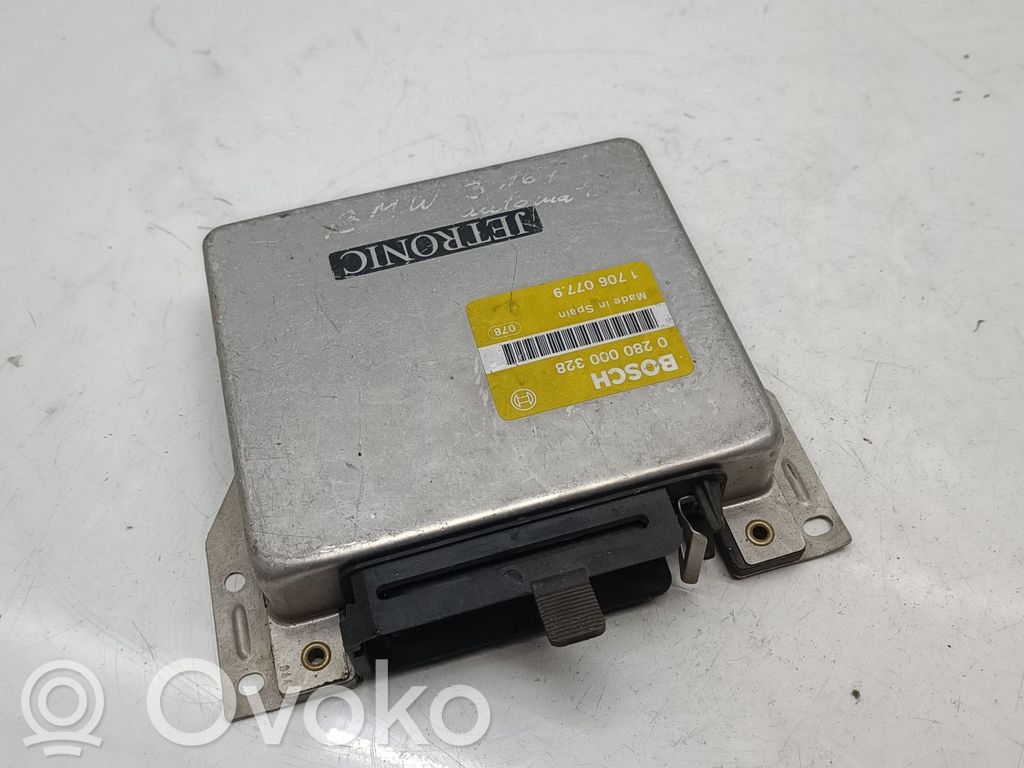 BMW 5 E34 Engine control unit/module 