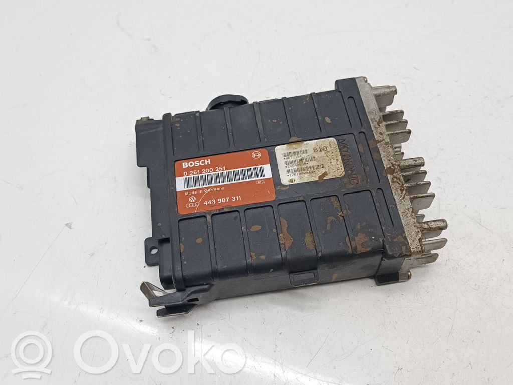Audi 80 90 B3 Engine control unit/module 