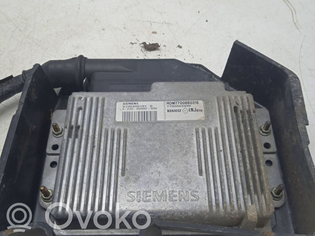 Renault Megane I Engine control unit/module 