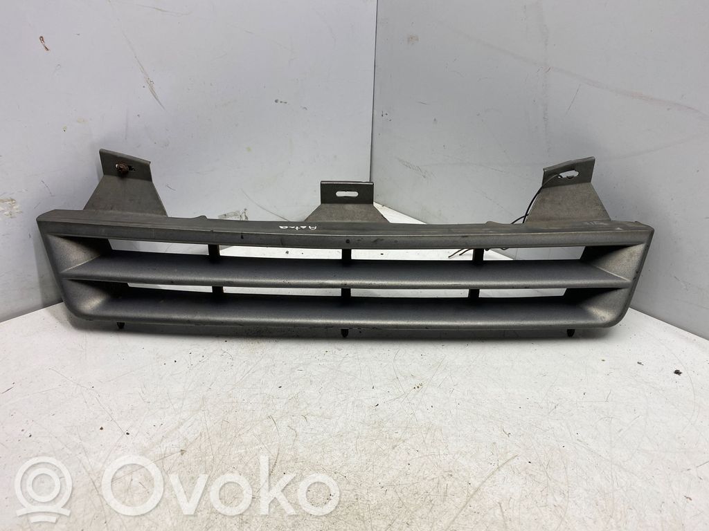 Opel Astra F Front bumper upper radiator grill 