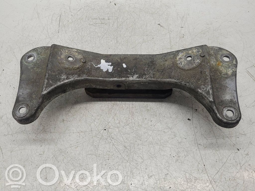Gearbox mounting bracket   1096106