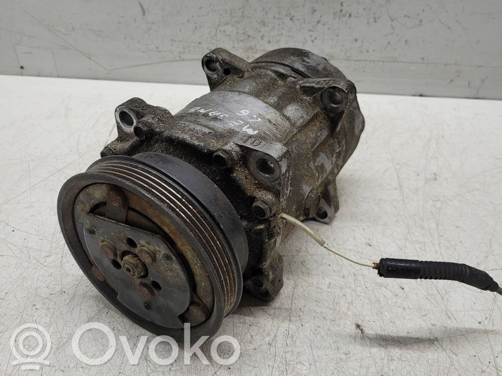 Renault Megane I Air conditioning (A/C) compressor (pump) 