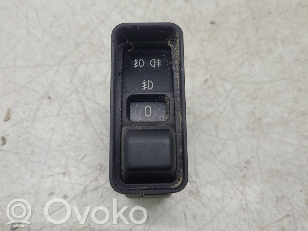 Fog light switch