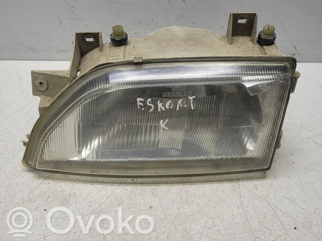 Ford Escort Scheinwerfer 