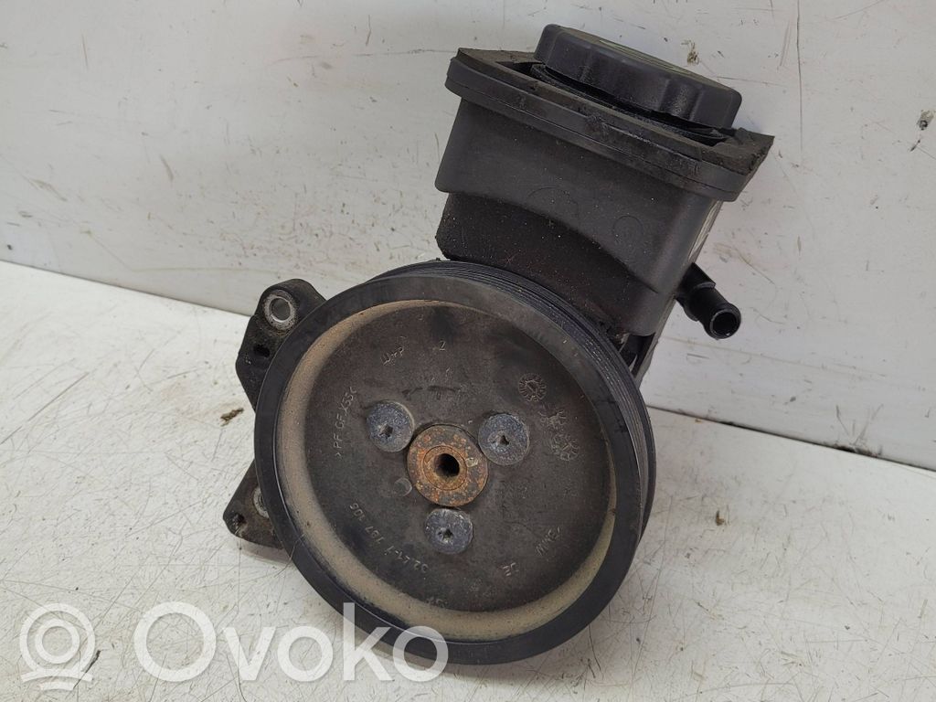 BMW 5 E60 E61 Power steering pump 
