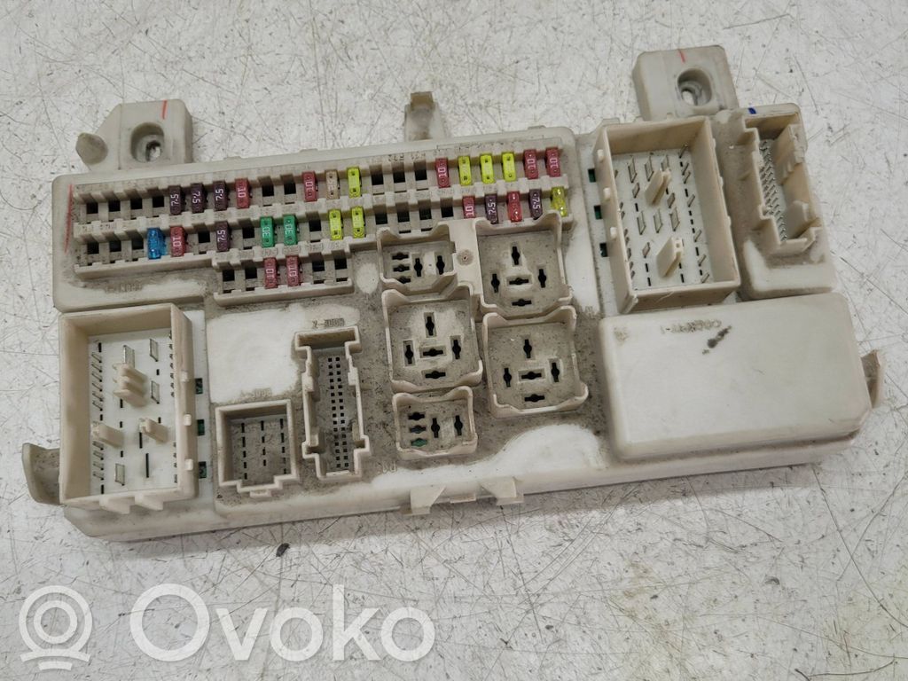 Mazda 3 I Fuse module 