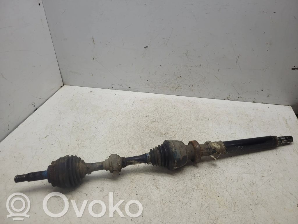 Mitsubishi Carisma Eje de transmisión delantero 