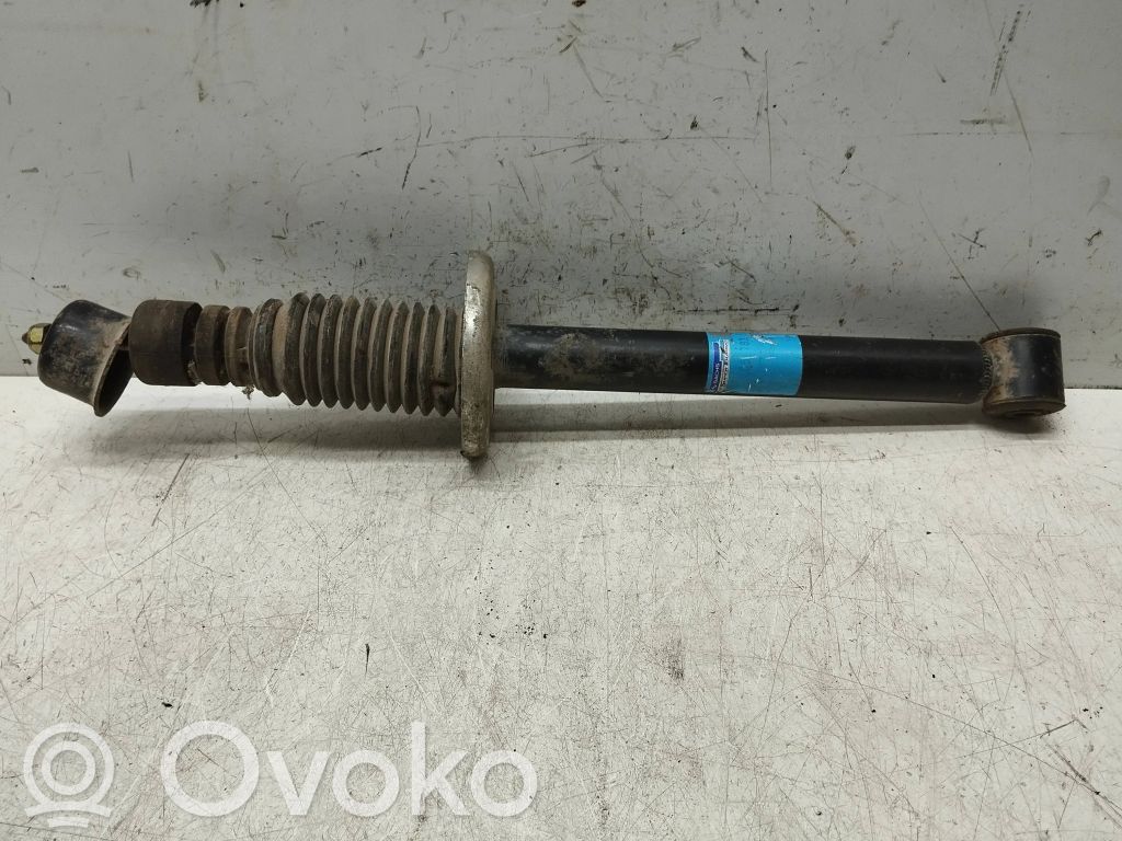 Volkswagen PASSAT B3 Aizmugurē amortizators 