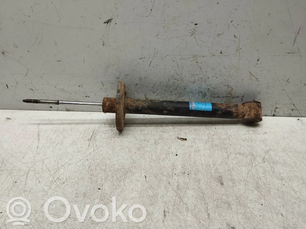 Volkswagen PASSAT B3 Aizmugurē amortizators 