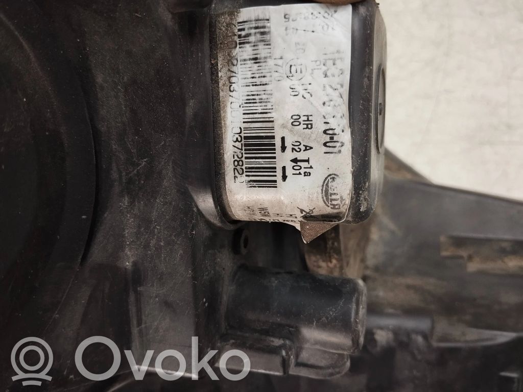 Opel Astra H Lampa przednia 