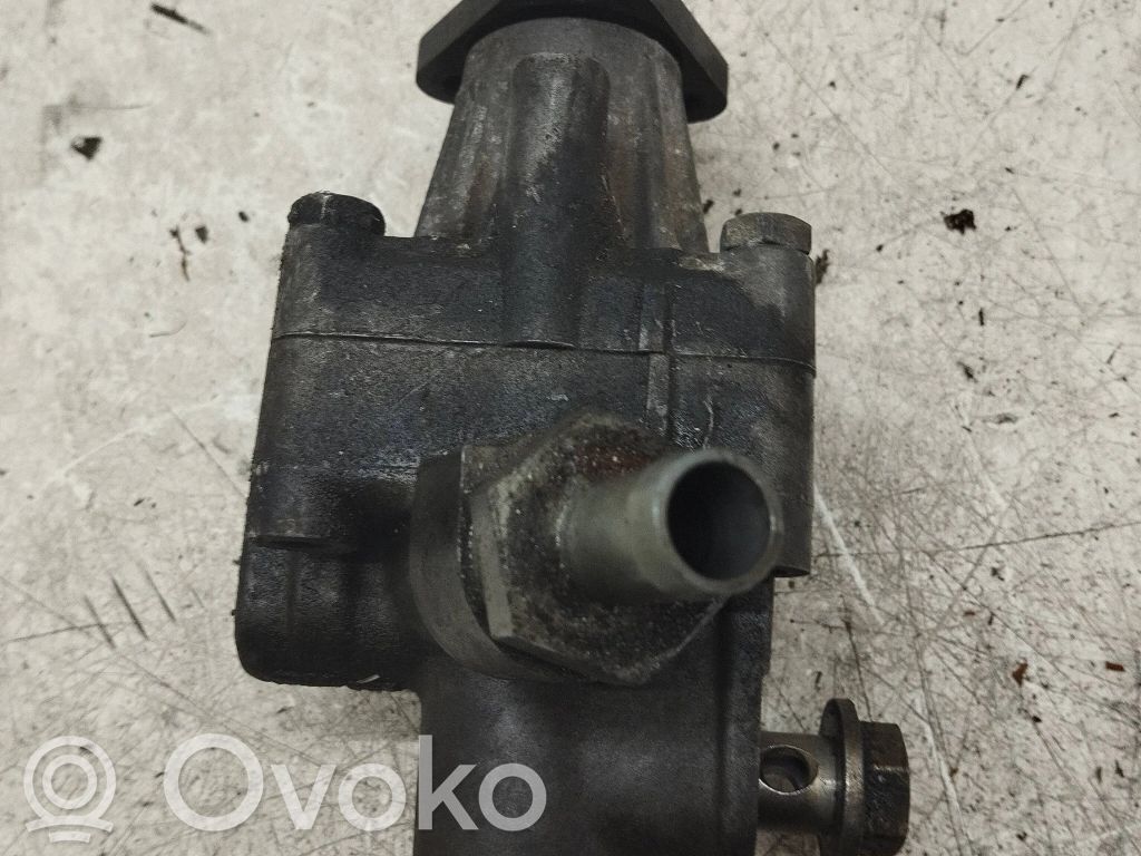 Audi A6 S6 C4 4A Power steering pump 