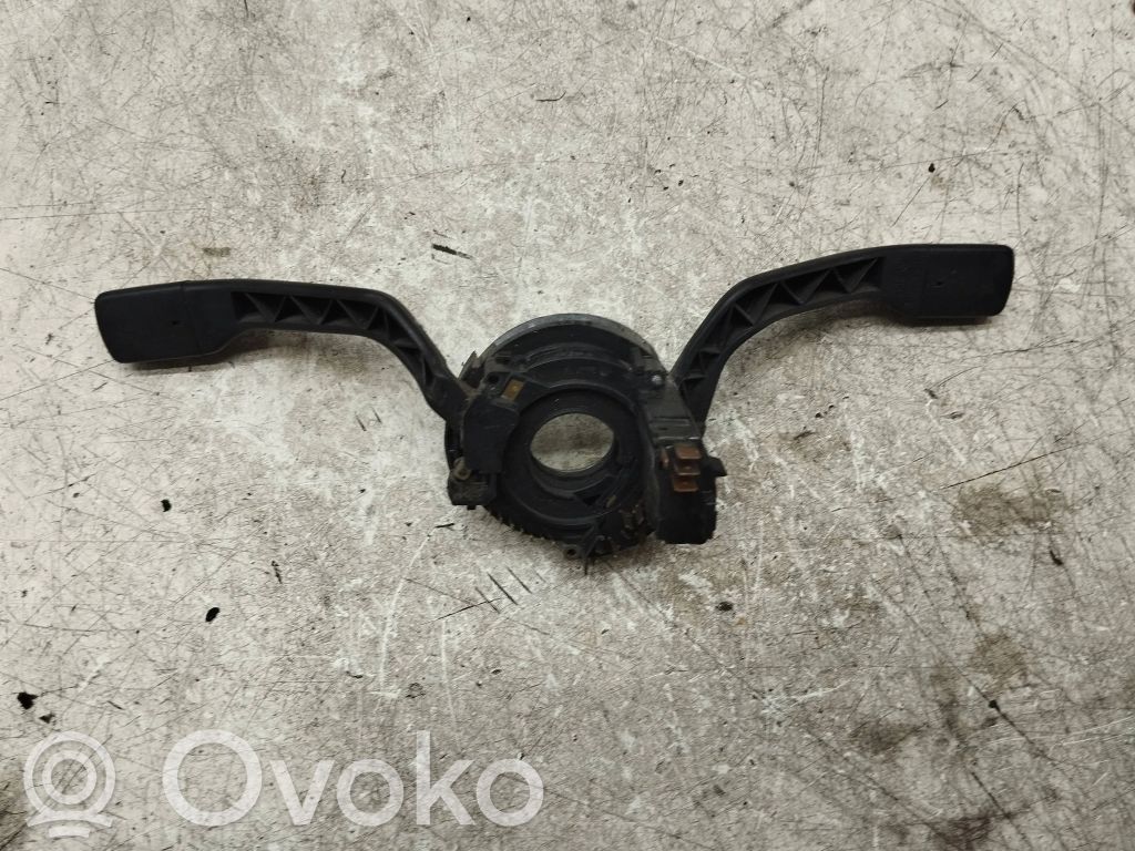 Volkswagen Jetta II Wiper turn signal indicator stalk/switch 