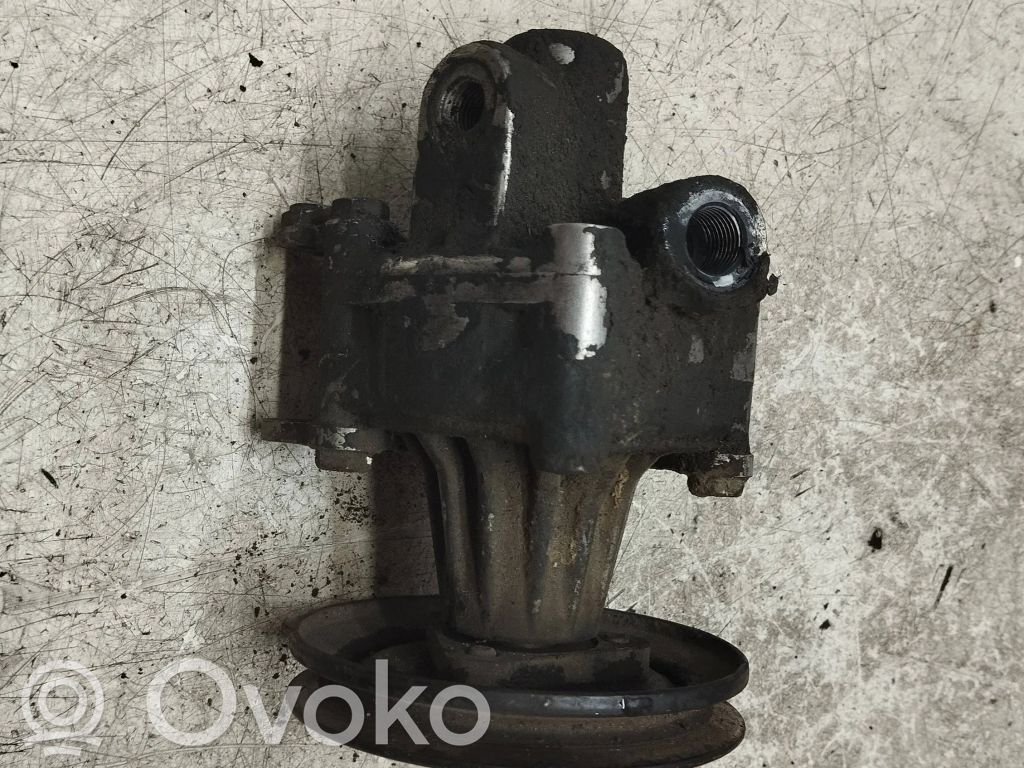 BMW 3 E36 Power steering pump 