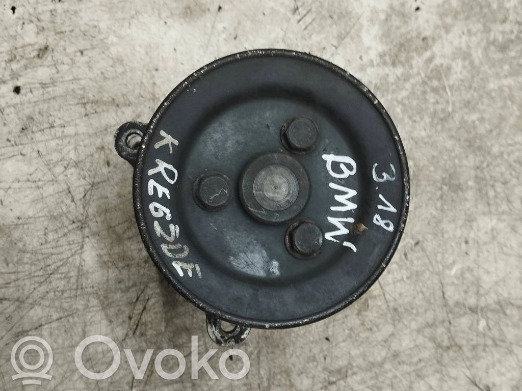BMW 3 E36 Vairo stiprintuvo siurblys 