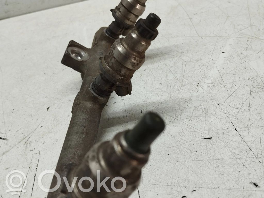 Mazda 323 F Inyector de combustible 