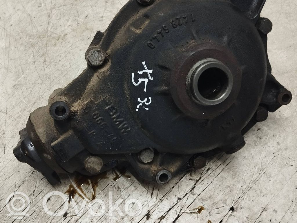 Front differential   CL83Z08,000029