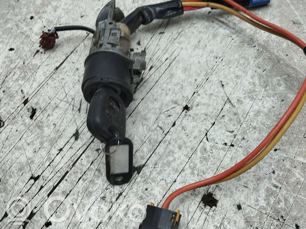 Peugeot 607 Ignition lock 