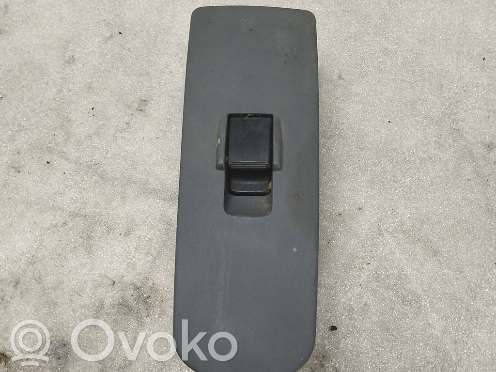 Mitsubishi Colt Electric window control switch 